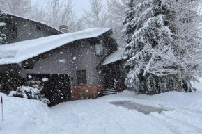 All-Season Chalet